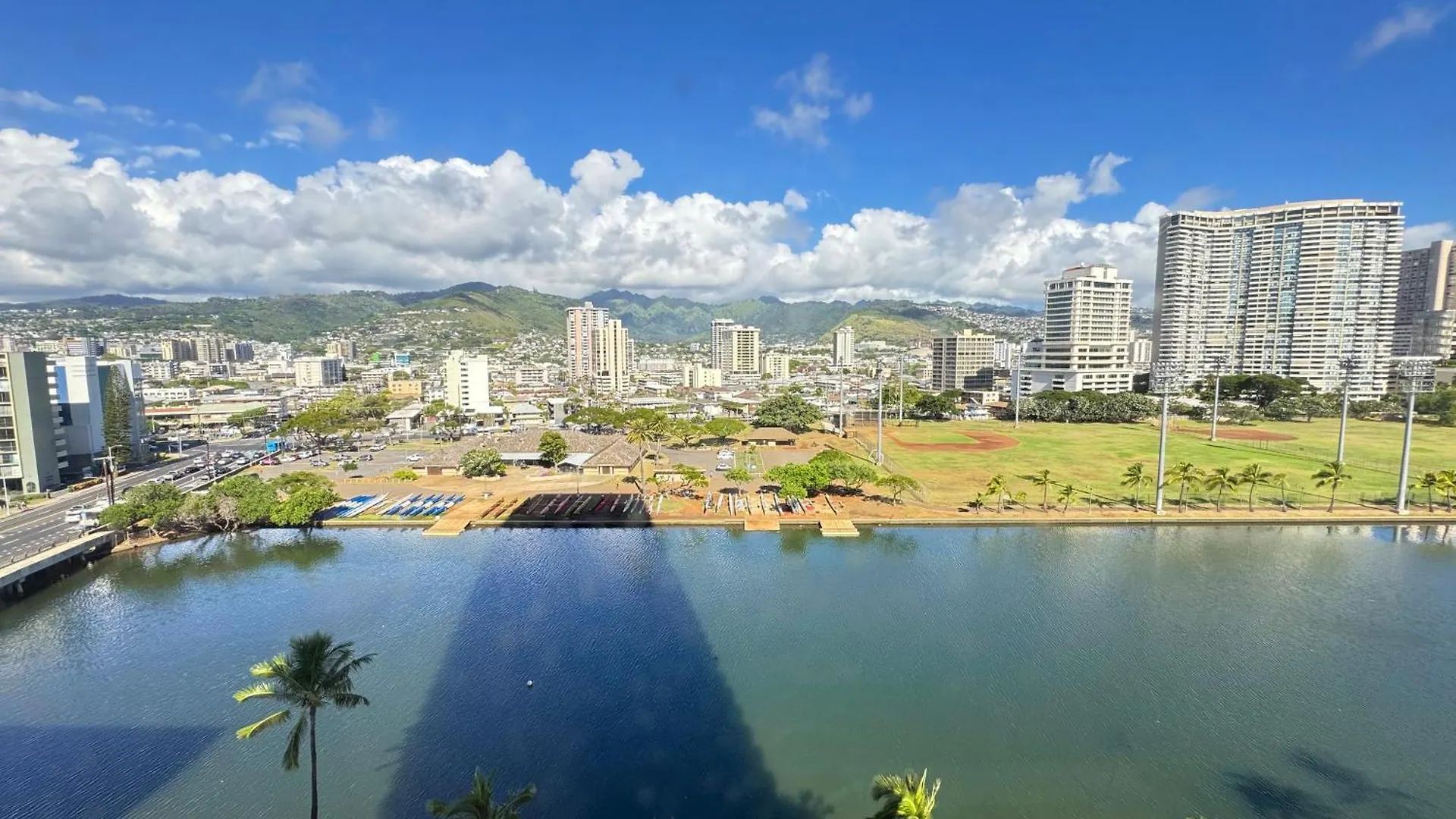 Apartment Waikiki Canal Family Room 6Person Honolulu