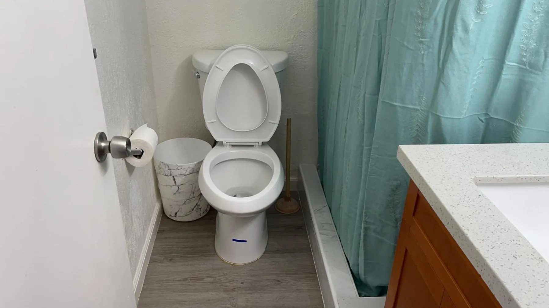 Waikiki Canal Family Room 6Person Honolulu